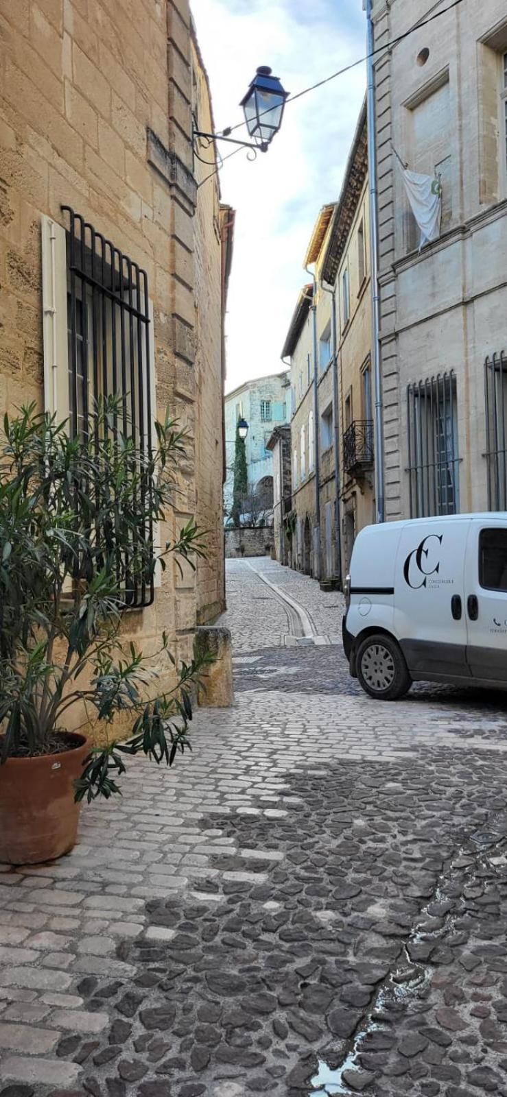 La Tour Medievale Centre Historique Apartment Uzes